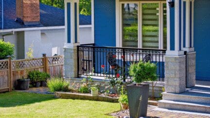 A house in Des Moines where home sellers can choose to sell for cash