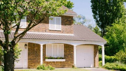 A house that can be sold to we buy houses companies in Hiram GA