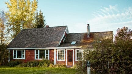 A house that an owner can sell fast for cash in East Peoria