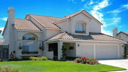 A house that can be sold to we buy houses in Green Cove Springs