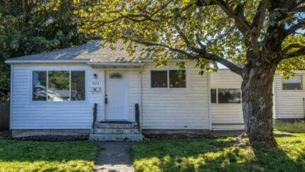 A home in Avon, IN where home sellers can choose to sell for cash
