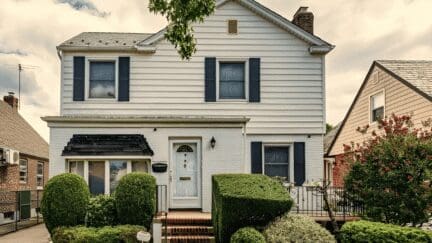 A house that can be sold to we buy houses companies in Laurens