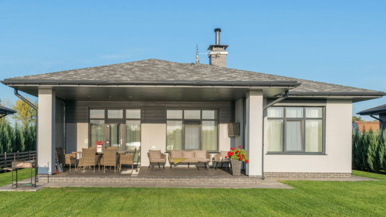 A house that can be sold to we buy houses companies in Novi