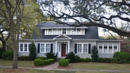 A house that can be sold to we buy houses companies in Arcadia CA