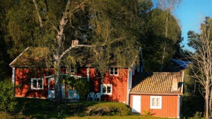 A house that an owner might sell for cash in Oregon