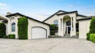 A house that can be sold to we buy houses companies in Pacific Palisades