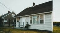 A house that an owner might sell for cash in Cutler