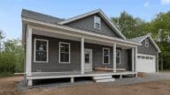 A house that an owner might sell for cash in Raytown