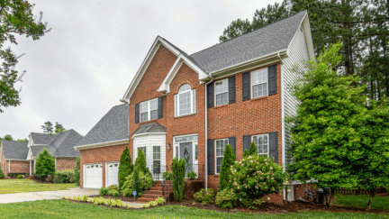 A house that can be sold to we buy houses companies in Kenner