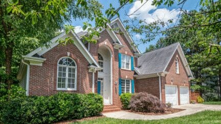 A house that an owner might sell to we buy houses companies in Prospect, Kentucky
