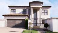 An image of a house in El Paso, where home sellers can sell for cash