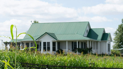 A house that can be sold through a flat-fee service in Lake County, IL