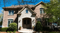 An image of a house in Macon, where home sellers can sell for cash