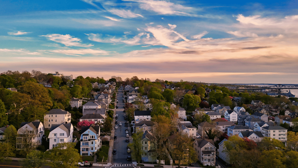 We Buy Houses Fall River, MA: Top 4 Companies