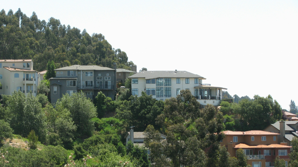 Bridge Loans in Oakland: How to Unlock Home Equity to Buy Before You Sell