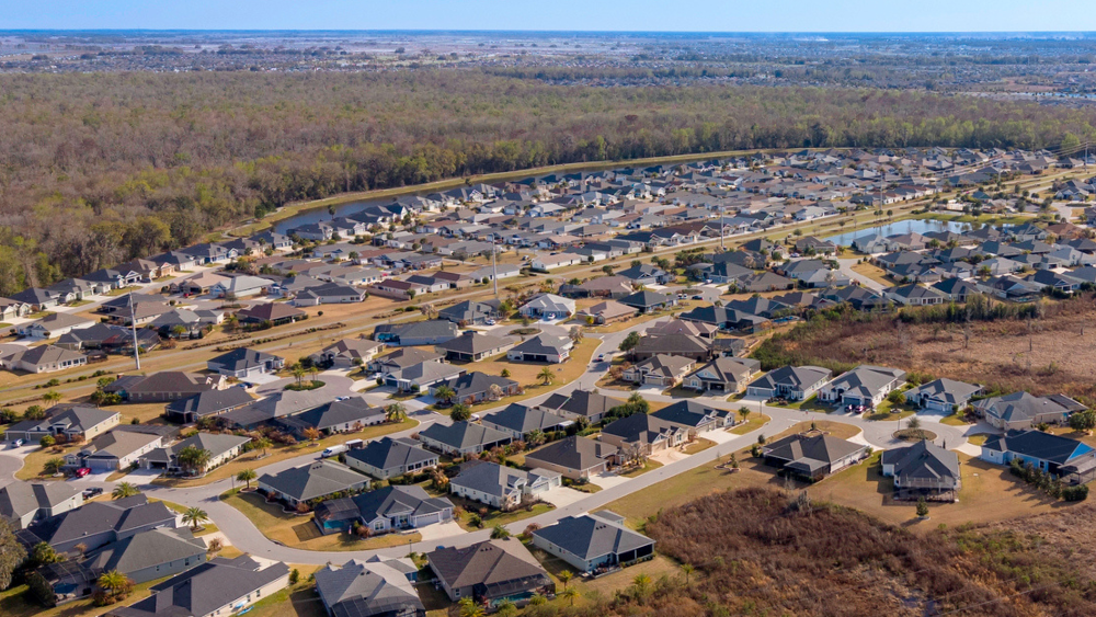 We Buy Houses for Cash in The Villages: Top 4 Companies