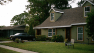 An image of a house in Avondale Heights, where home sellers can choose to sell for cash