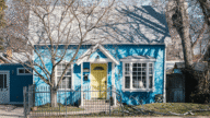 A house that can be sold to we buy houses in Waukegan